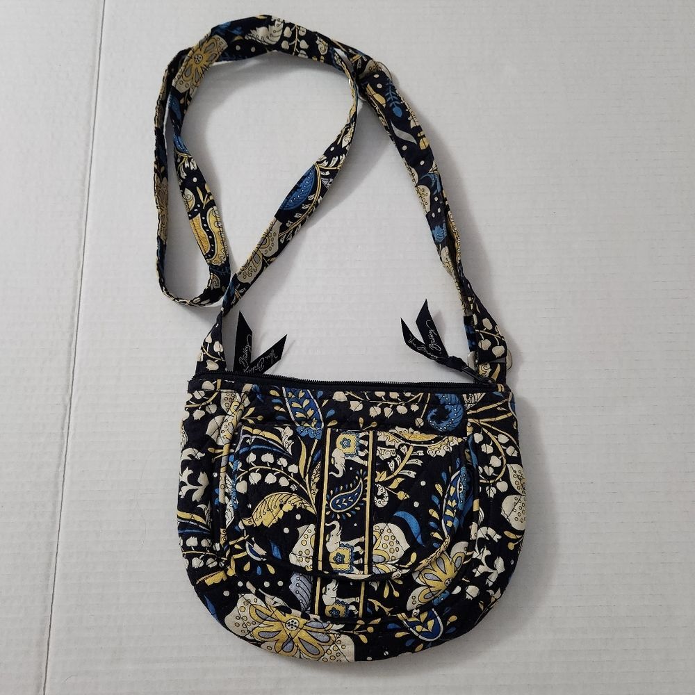 Retired 2012 Vera Bradley, Ellie Blue, Crossbody Hipster Bag. Zippers/Pockets. - Picture 2 of 8